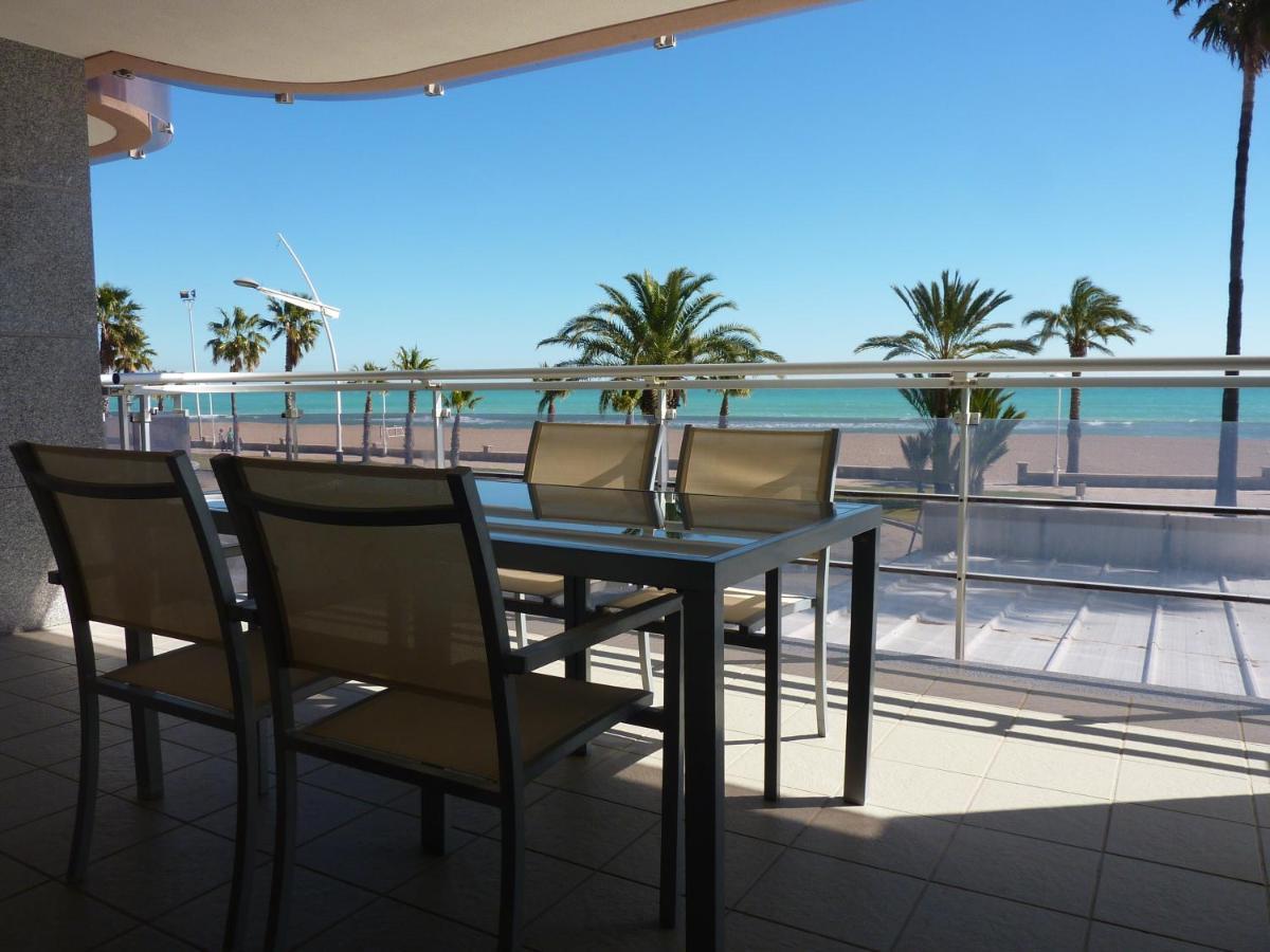 Apartamentos Deluxe Peñíscola Cameră foto